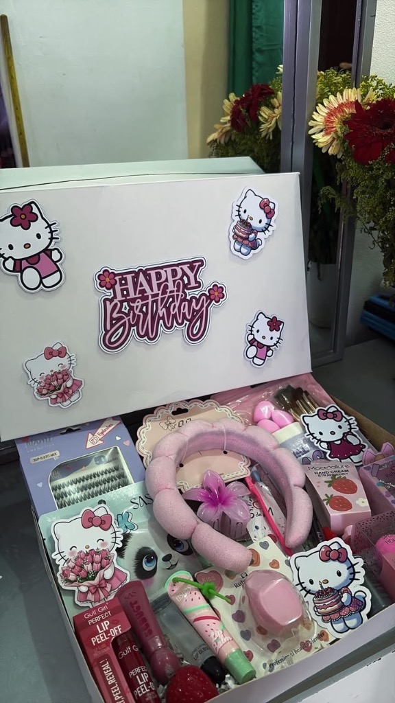 Caja Happy Birthday Hello Kitty